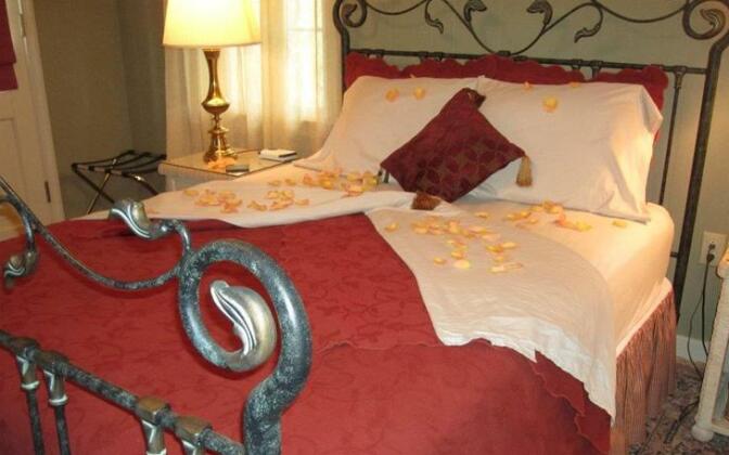 The Stockade Bed and Breakfast - Photo4