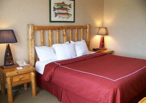 Comfort Suites Rapid River Lodge - Photo3