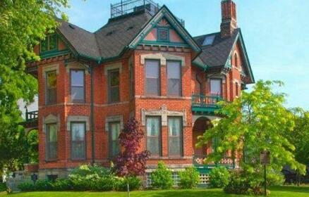 Historic Webster House Bed and Breakfast Inn