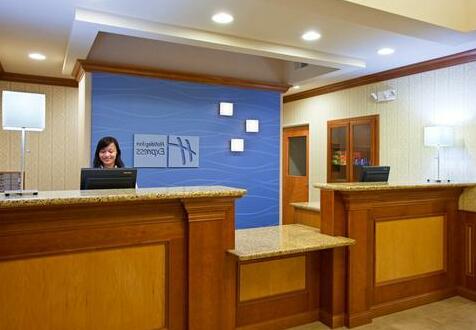 Holiday Inn Express Hotel & Suites Bay City - Photo3