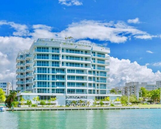 Acqua Bay Luxury Apartments