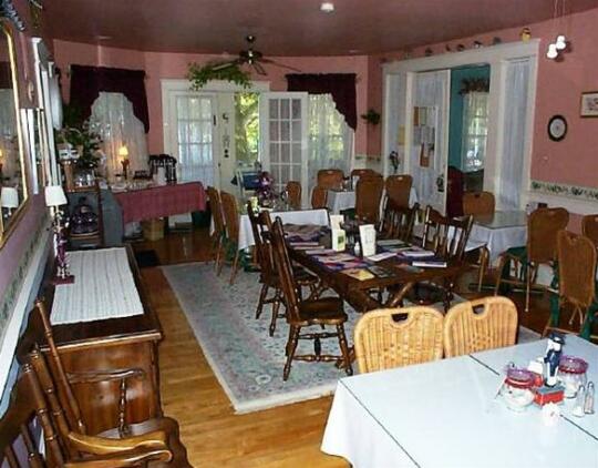 The Bentley Inn Bed and Breakfast - Photo5