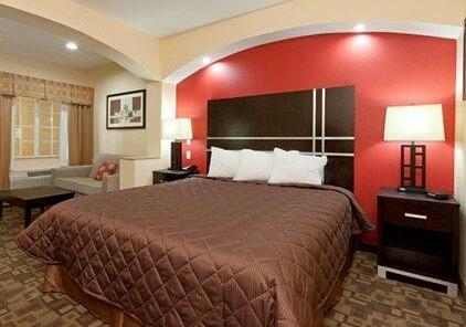 Americas Best Value Inn & Suites Baytown - San Jacinto Mall - Photo4