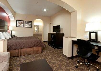 Americas Best Value Inn & Suites Baytown - San Jacinto Mall - Photo5