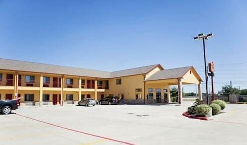 Palace Inn and Suites Baytown - Photo2