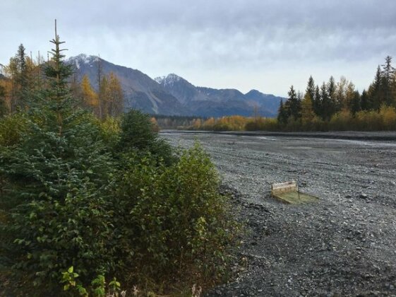 Glacier Creek Cabins