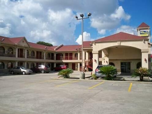 Econo Lodge Inn & Suites Beaumont Texas - Photo2