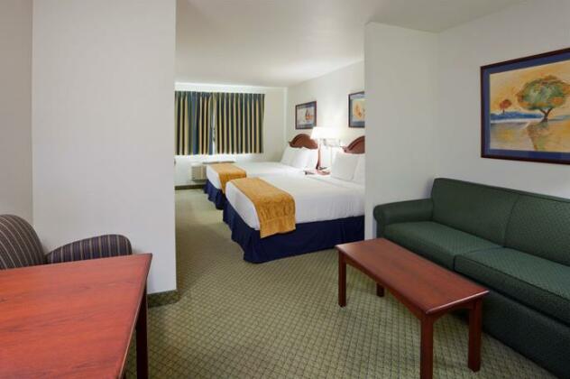 GrandStay Hotel & Suites Becker-Big Lake - Photo5