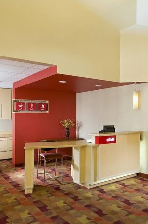 TownePlace Suites by Marriott Dallas Bedford - Photo3