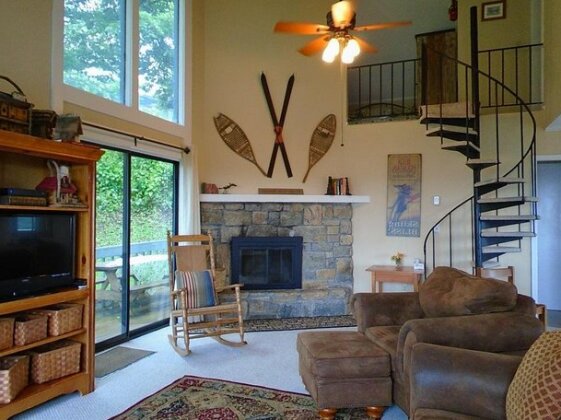 Grover's Slopeside by VCI Real Estate Services - Photo4