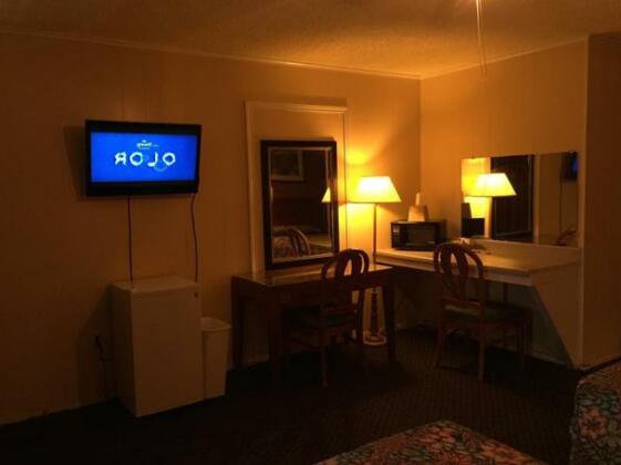 Esquire Inn Beeville - Photo3