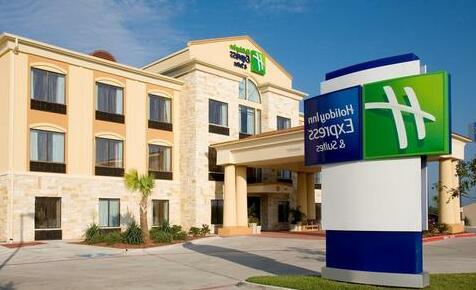 Holiday Inn Express and Suites Beeville