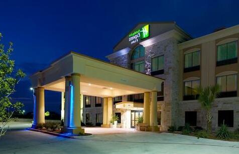Holiday Inn Express and Suites Beeville - Photo2