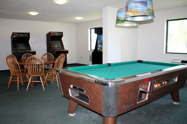 HomeTown Inn and Suites Belle Plaine - Photo5