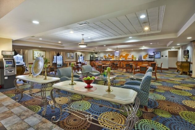 Holiday Inn Express Hotel & Suites - Belleville Area - Photo3