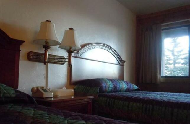 High Country Motel - Photo3