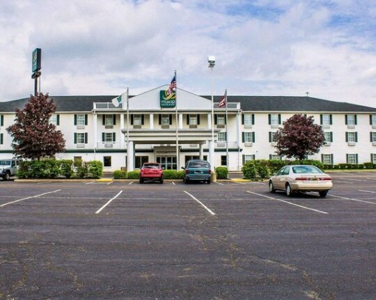 Quality Inn & Suites Bellville - Mansfield - Photo2