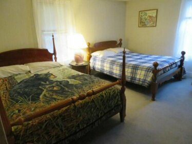 Fishing Creek Lodge Bed & Breakfast