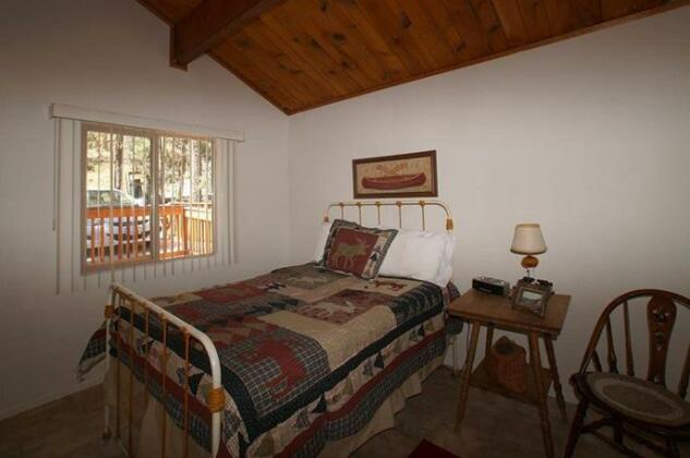 Harrison's Hanger by Big Bear Cool Cabins - Photo4