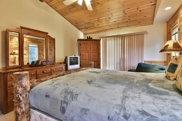 Merry Beary by Big Bear Cool Cabins - Photo5