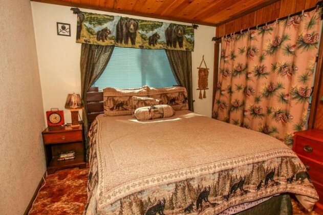 1811 Little Bear Cabin - Free Ski/Board Rental 2 Bedrooms 1 Bathroom Cabin