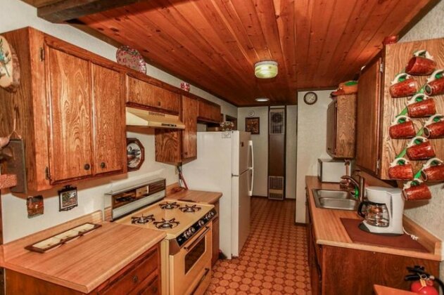 1811 Little Bear Cabin - Free Ski/Board Rental 2 Bedrooms 1 Bathroom Cabin - Photo4
