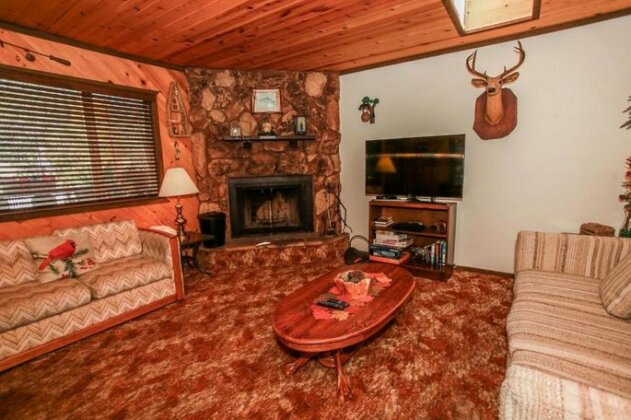 1811 Little Bear Cabin - Free Ski/Board Rental 2 Bedrooms 1 Bathroom Cabin - Photo5