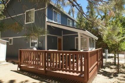Apples Delight by Big Bear Cool Cabins