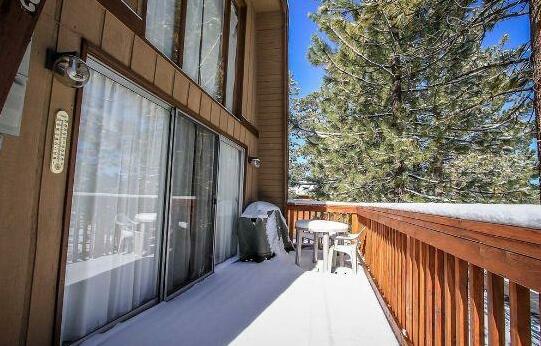 Cozy Pine Retreat - Photo5