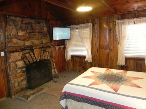 Oak Knoll Lodge - Photo3