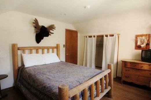 RedAwning Eagle's Den - Photo3