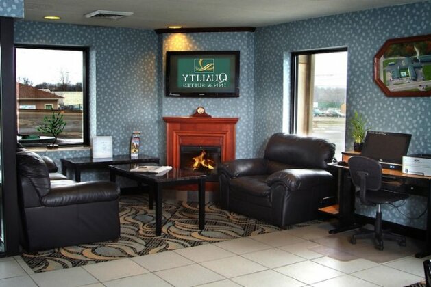 Quality Inn & Suites Big Rapids - Photo5