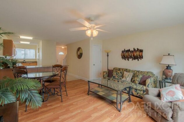 Oak Shores 103 - Two Bedroom Apartment - Photo5