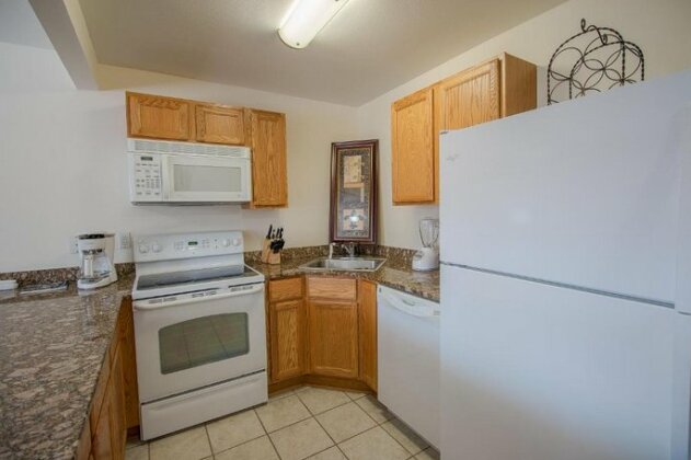 Oak Shores 129 - One Bedroom Apartment - Photo5