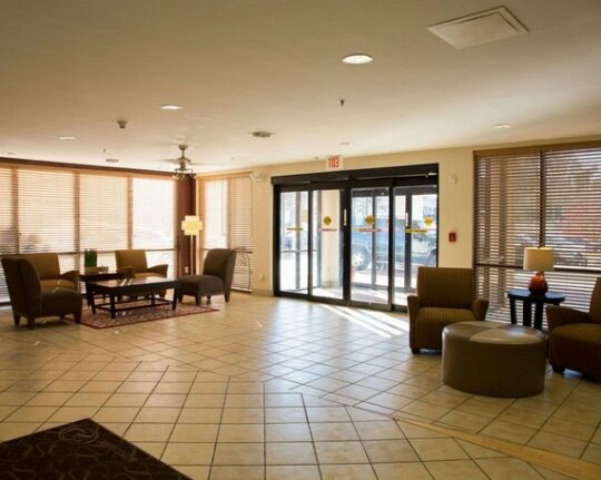 Comfort Suites Fultondale - Photo5