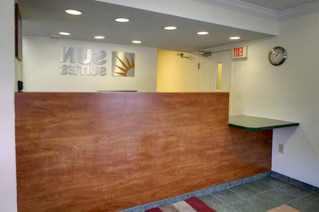 InTown Suites Extended Stay Birmingham/ Lakeshore Pkwy - Photo2