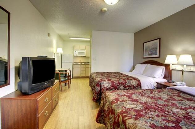 InTown Suites Extended Stay Birmingham/ Lakeshore Pkwy - Photo5