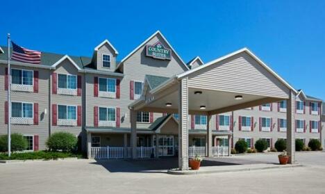 Country Inn & Suites by Radisson Bismarck ND