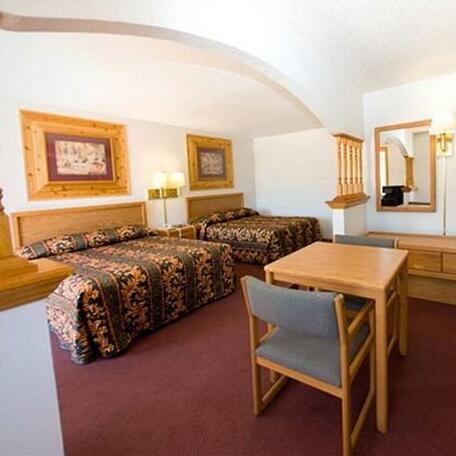 North Country Inn & Suites - Photo2