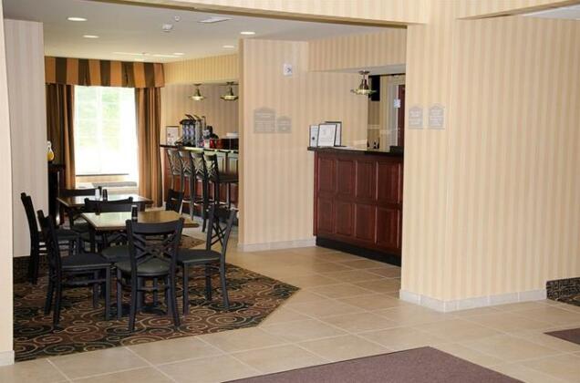 Cobblestone Inn & Suites - Bloomfield - Photo3