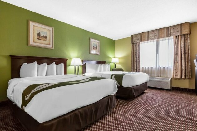 Quality Inn & Suites Bloomington - Photo5