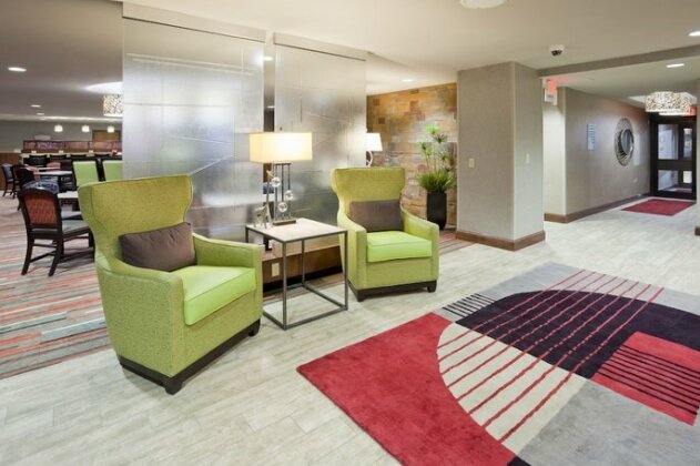 Holiday Inn Express & Suites Bloomington West - Photo4