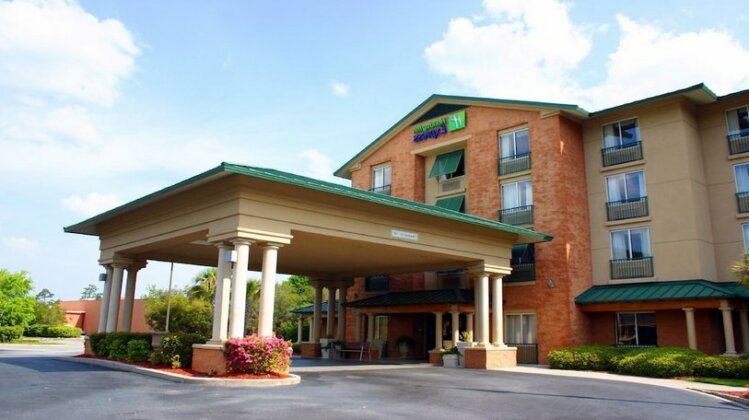 Holiday Inn Express & Suites Bluffton @ Hilton Head Area