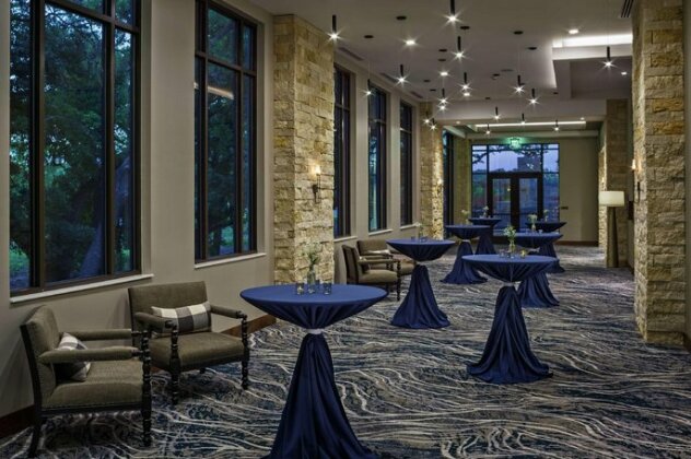 The Bevy Hotel Boerne A Doubletree By Hilton - Photo2