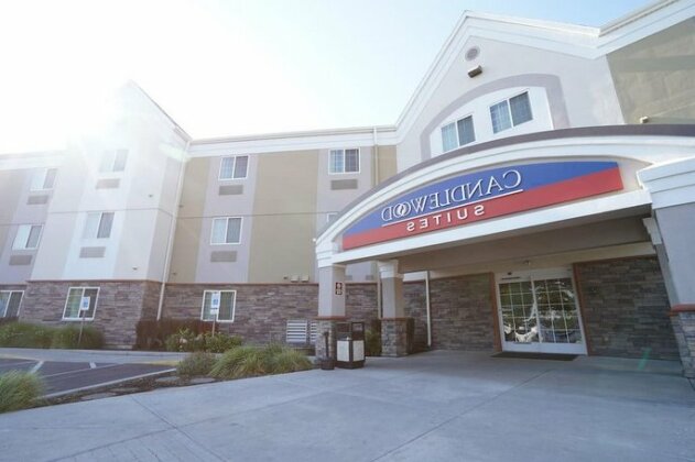 Candlewood Suites Boise - Towne Square - Photo2