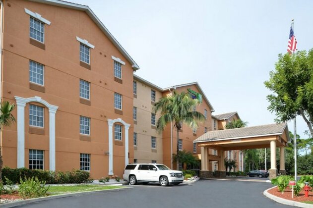 Holiday Inn Express Hotel & Suites Bonita Springs Naples