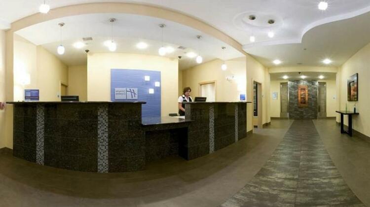 Holiday Inn Express Hotel and Suites Borger - Photo2