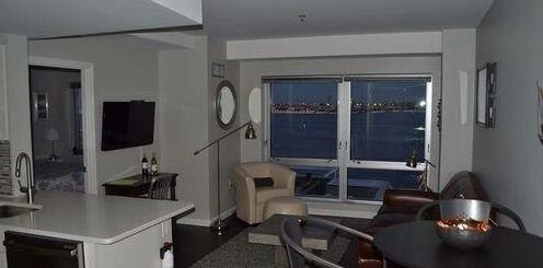 Apartment Suites in Seaport Boston - Photo5
