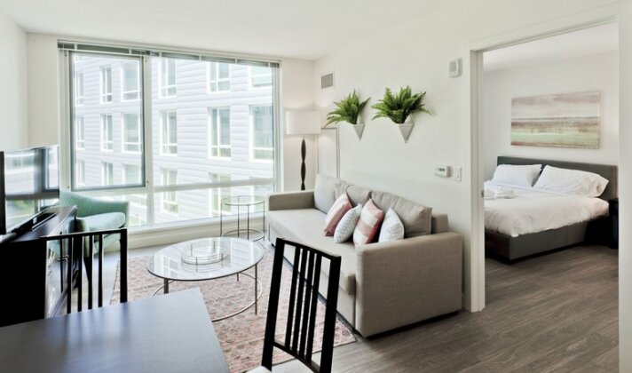 Charming Lower Allston Suites by Sonder - Photo2