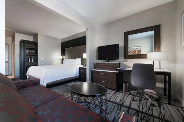 Fairfield Inn & Suites by Marriott Boston Cambridge - Photo4